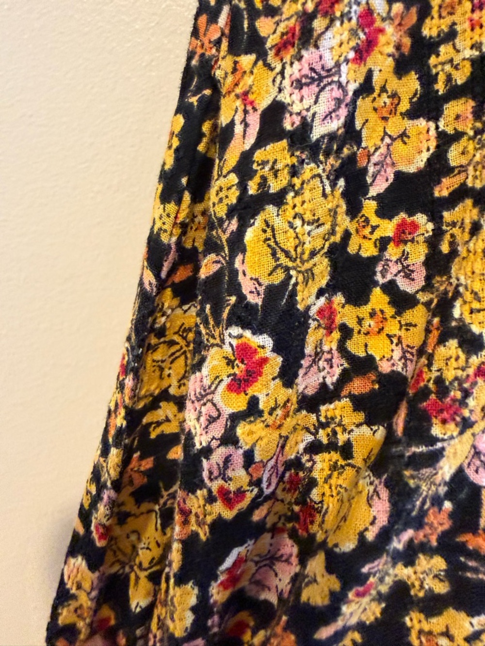 Piper and Scoot Black Floral V-Neck Dress with pockets Size small - Picture 9 of 11
